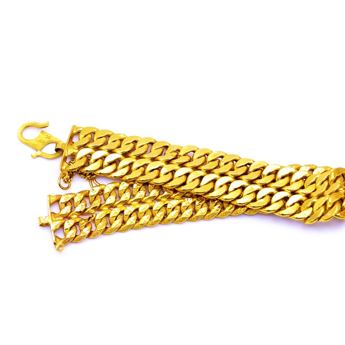 Men's curb-link bracelet in 22K gold